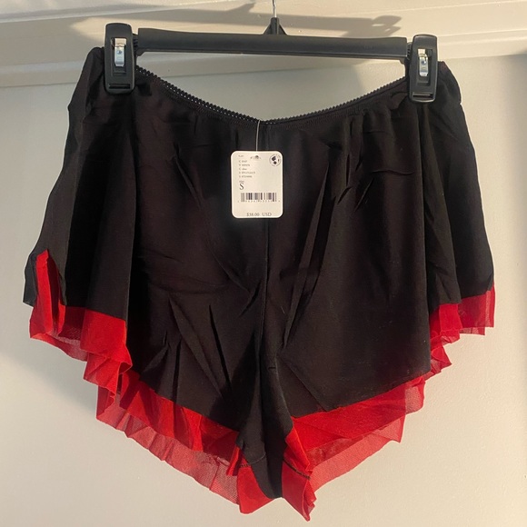 Free People Layered Up shorts NWT - Picture 2 of 6